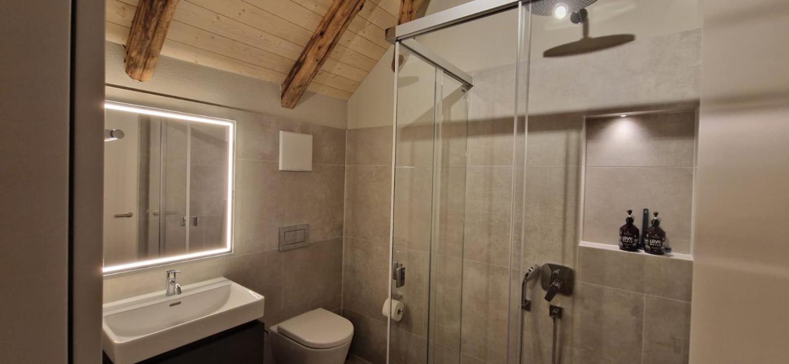 Apartment Visionary Hospitality Bassersdorf, Zuerich - Premium In Swiss Style With Free Parking, Washer, Kitchen, Terrace, Vaulted Cellar Event Room, 15' & Airport *