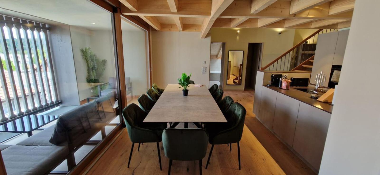 Apartment Visionary Hospitality Bassersdorf, Zuerich - Premium In Swiss Style With Free Parking, Washer, Kitchen, Terrace, Vaulted Cellar Event Room, 15' & Airport