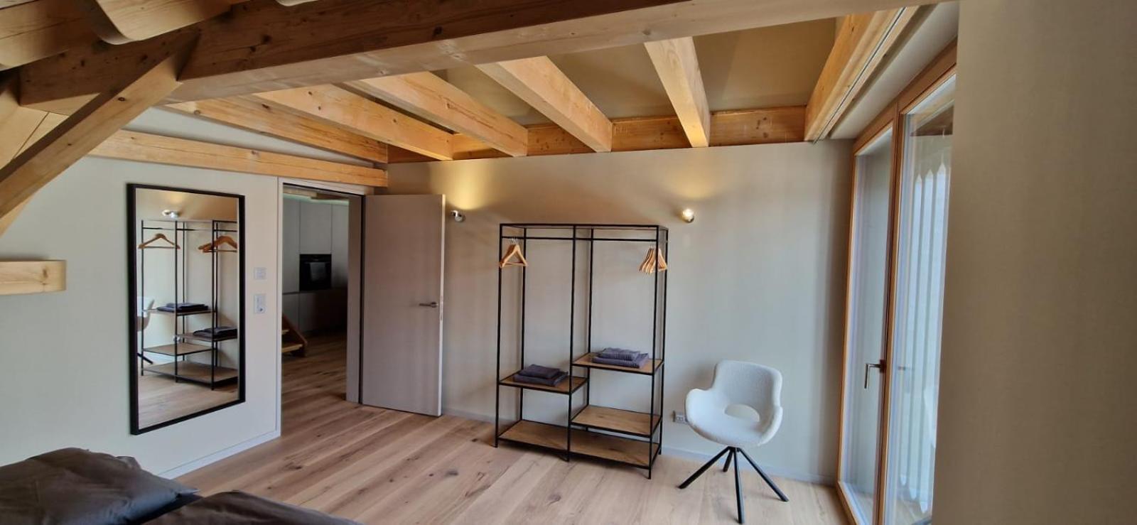Apartment Visionary Hospitality Bassersdorf, Zuerich - Premium In Swiss Style With Free Parking, Washer, Kitchen, Terrace, Vaulted Cellar Event Room, 15' & Airport Bassersdorf