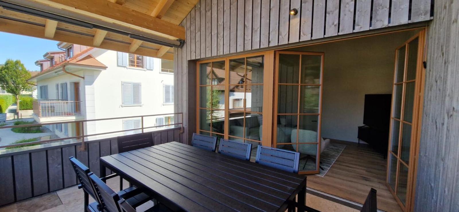 Visionary Hospitality Bassersdorf, Zuerich - Premium In Swiss Style With Free Parking, Washer, Kitchen, Terrace, Vaulted Cellar Event Room, 15' & Airport Appartamento